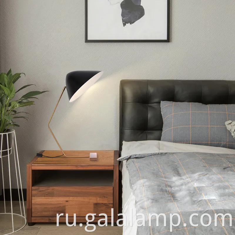 Стильная нордическая светодиодная настольная лампа для современного декора спальни